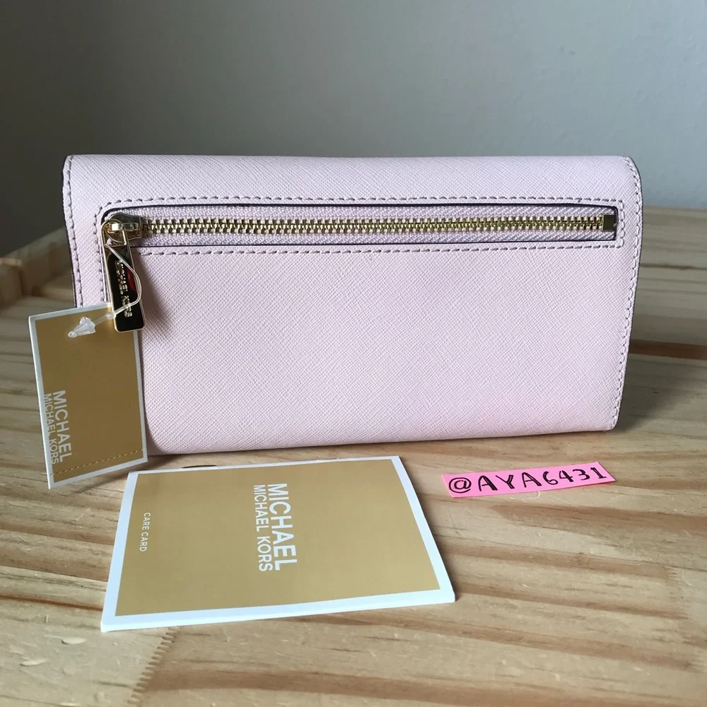Michael Kors Wallet🎈🎈 - Picture 3 of 6